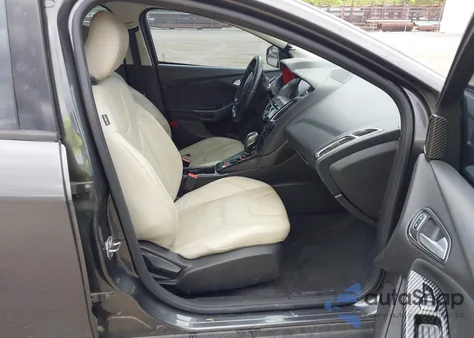 2015 Ford Focus Titanium from USA, damaged, VIN 1FADP3N25FL214388